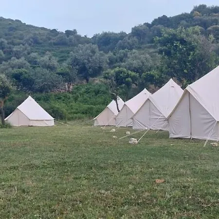 Riverside Bunec Camping Luxury tent Piqeras