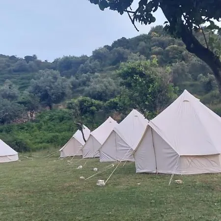 Riverside Bunec Camping Piqeras