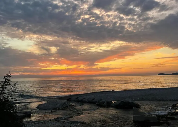 Riverside Bunec Campo de lujo Piqeras